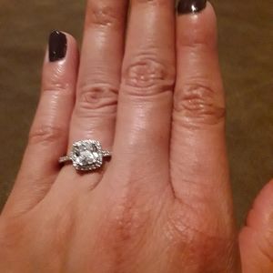 Princess cut cubic zirconia ring